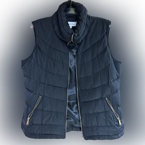 Calvin Klein Black quilted vest XL - perfect for a chilly fall day